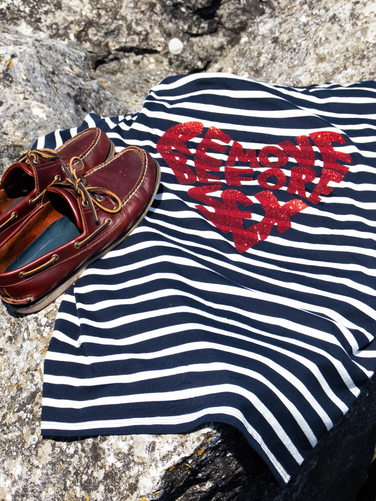 SUMMER T-SHIRT REMOVE BEFORE SEX