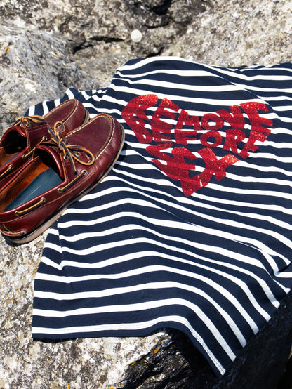 SUMMER T-SHIRT REMOVE BEFORE SEX